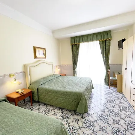 Hotel Reginella 3*