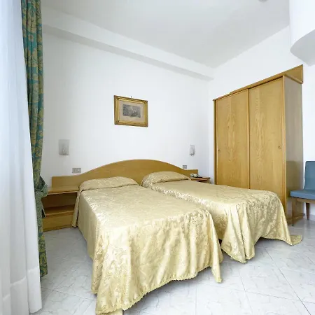 Hotel Reginella 3*