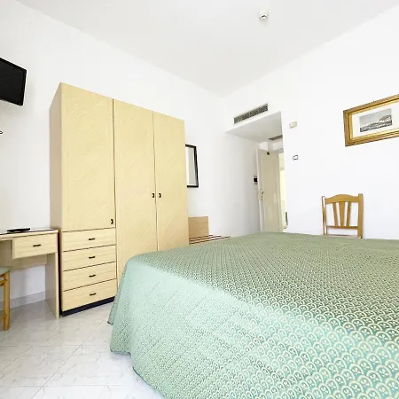 Reginella Hotel 3*