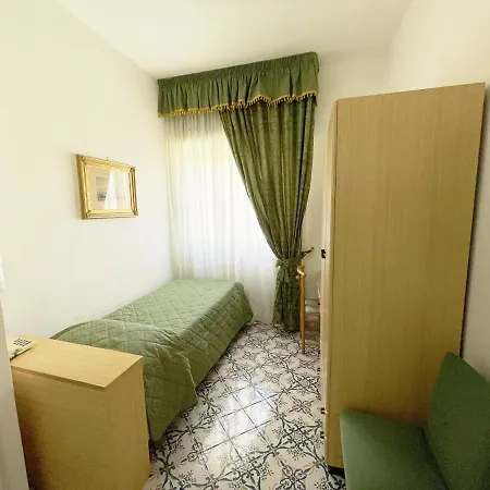 Reginella Sant'Agata sui due Golfi