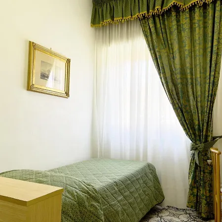 Reginella 3*